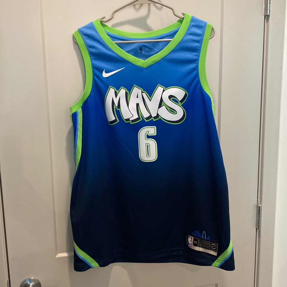 Dallas Mavericks Porzingis city connect jersey